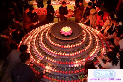 榕台民众在福州三坊七巷天后宫燃灯共同祈福2026