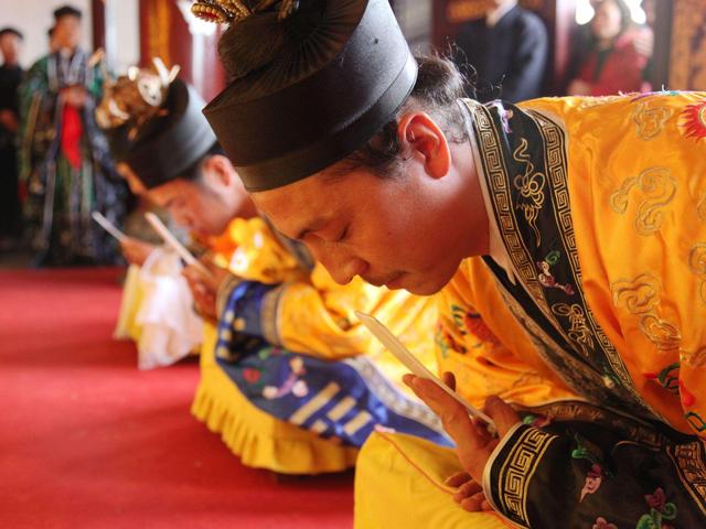 弘道读经会|道教常识扫盲第二站：详解道教的礼拜规矩