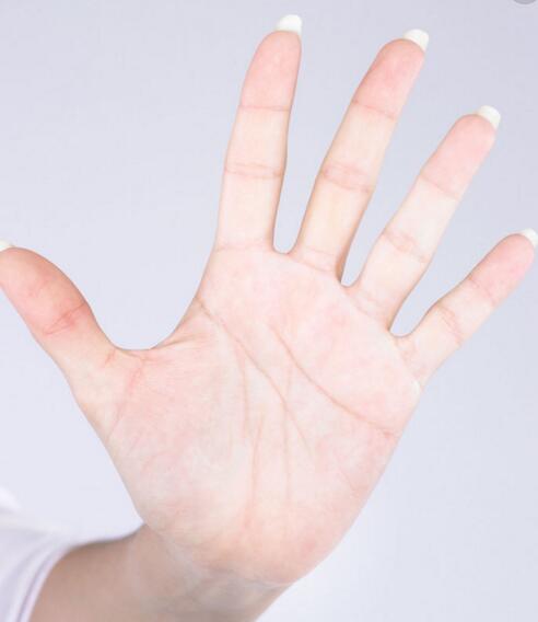 手相解析婚姻线向下弯曲一定不好吗