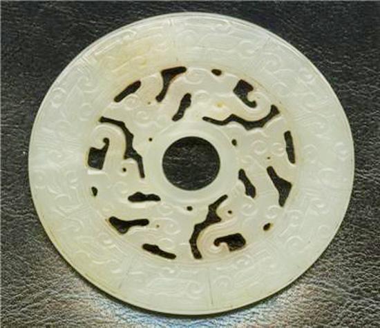 庄子：天下由来轻两臂，世间何苦重连城