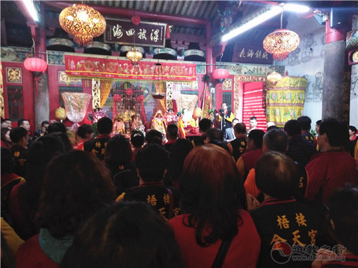 台湾妈祖信众到福建漳州上街天后宫进香交流