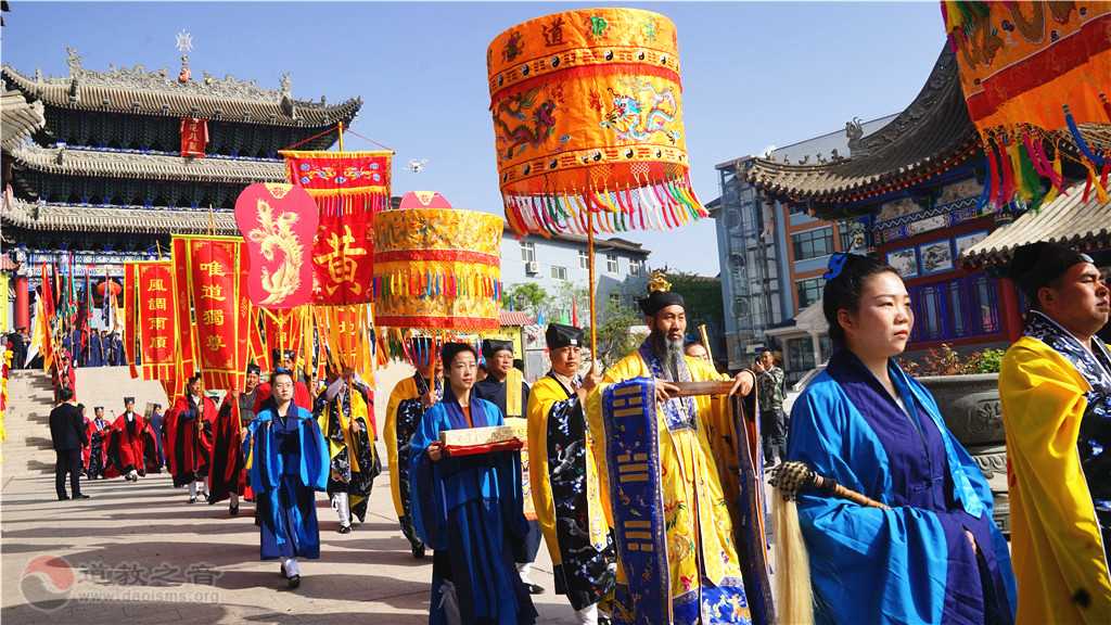 通渭湛龙观第三届超度祈福法会举行请水荡秽等科仪