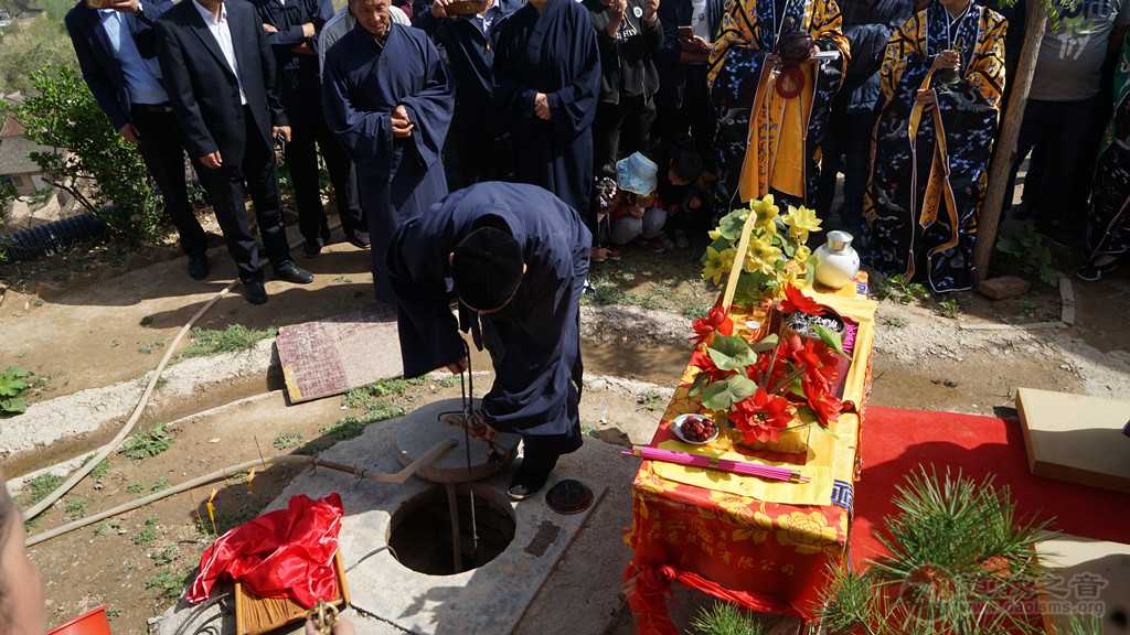 通渭湛龙观第三届超度祈福法会举行请水荡秽等科仪