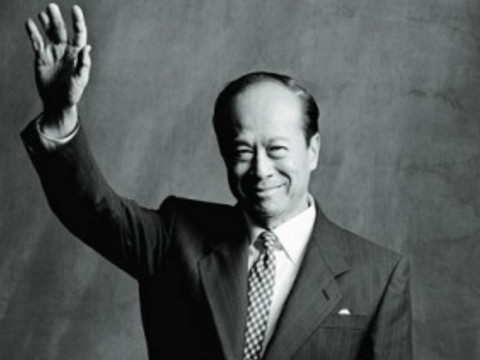 李嘉诚的八字有几个土分析