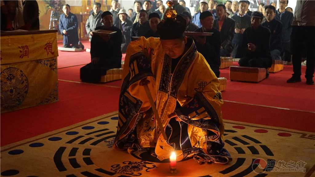 通渭湛龙观第三届超度祈福法会举行度人总朝等科仪