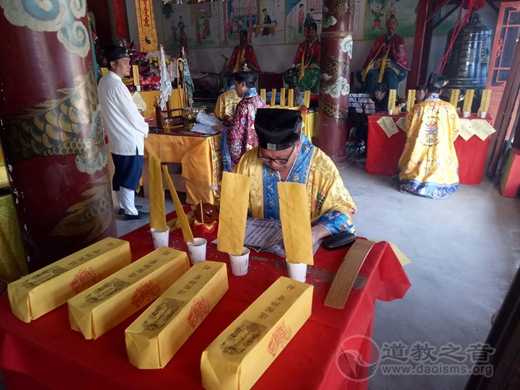 津门药王庙举行拜斗法会