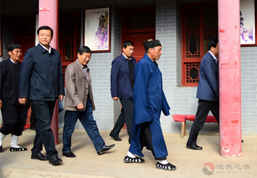 平凉市相关部门领导指导崆峒山道教工作