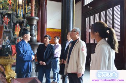 上海市文明和谐寺观教堂创建核查组莅临上海白云观检查