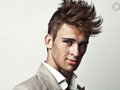 丁亥日男命婚姻的特点