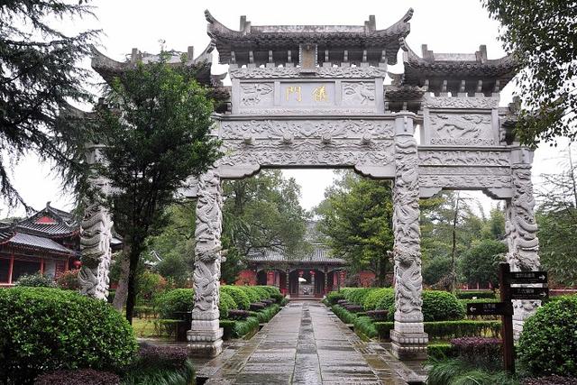 大明张天师评传丨张正常：暗下决心准备投靠朱元璋