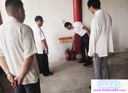 江苏省民宗委二级巡视员张全录检查镇江市润州道院安全整治及防疫工作