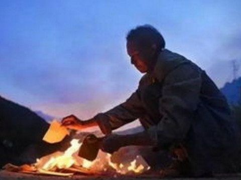 清明节给亲人上坟有什么讲究