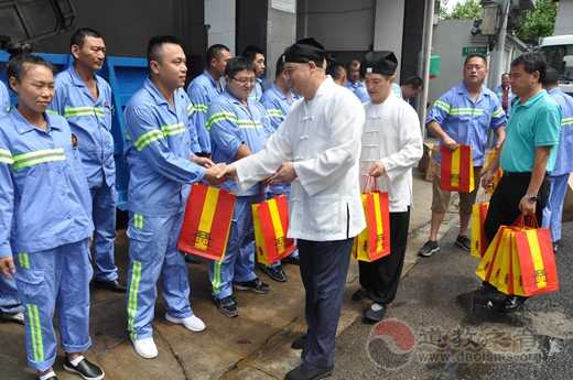 上海城隍庙慰问