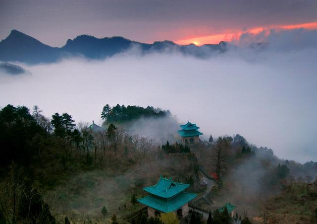 王世贞父子三人与武当山