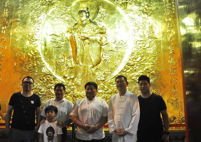 台湾大甲镇澜宫颜清标一行参访上海城隍庙