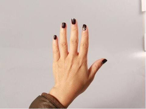 女人事业线分叉手相代表什么