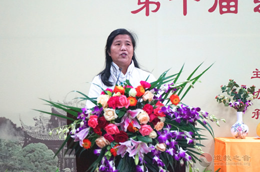 盛翠颖交流讲经