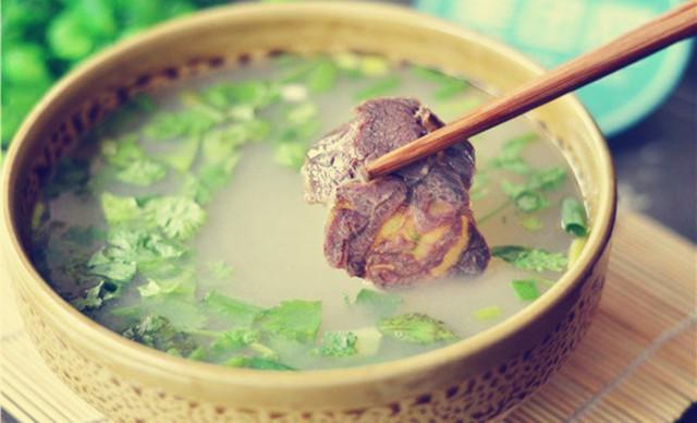 道医养生笔记丨柿叶翻红霜景秋：霜降时节说敛降