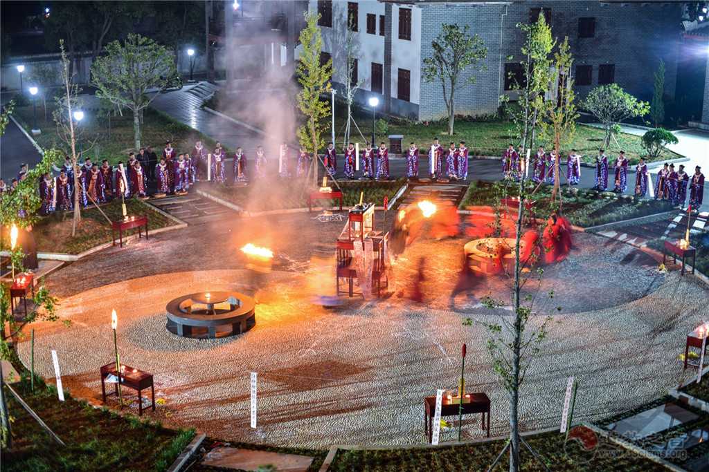 戊戌年南岳衡山道院传戒活动举行给牒送师科仪