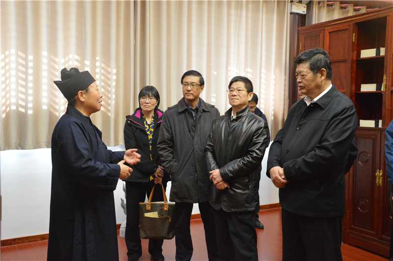 江苏省政协副主席周继业考察茅山乾元观