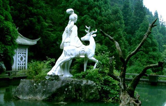 坤厚载物，柔顺利贞：湘楚南岳道教的独特气质与魅力