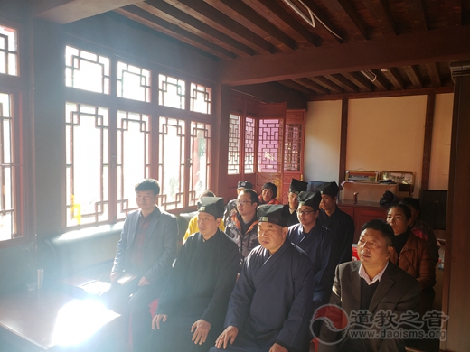 云南省道教协会集中收看 庆祝改革开放40周年大会