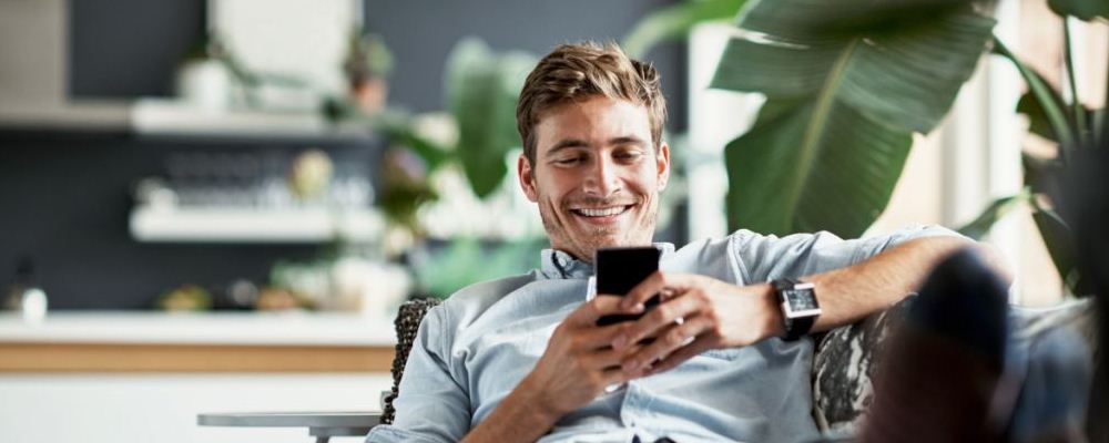 中年男人热心整形以解压力