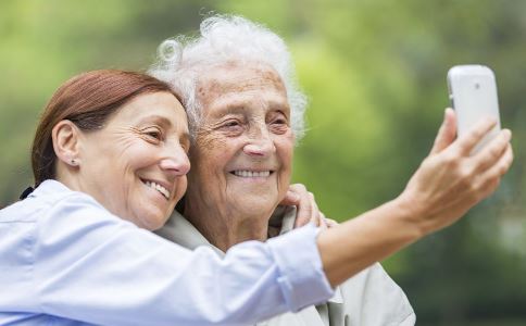 白叟推迟腿变老的诀窍