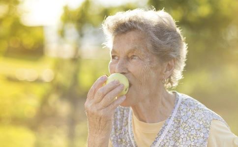 专家引荐：老年人宜多吃马铃薯