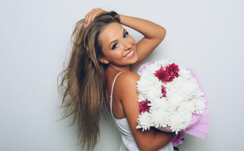 冷艳仿照 看小S玩转长短发