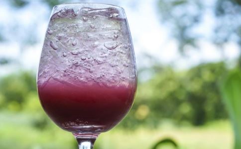 选购果汁别跟着“感觉”走