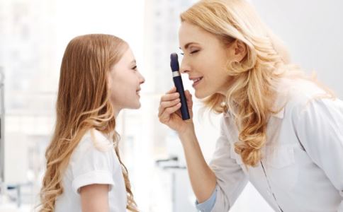 聪明健康的乖宝宝也能睡出来