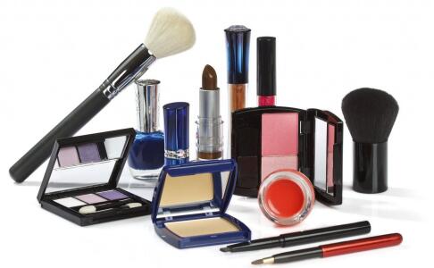 奇特妆容技巧 让男人一见倾心