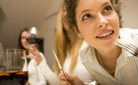 hold姐一夜爆红 催生网络新词hold住