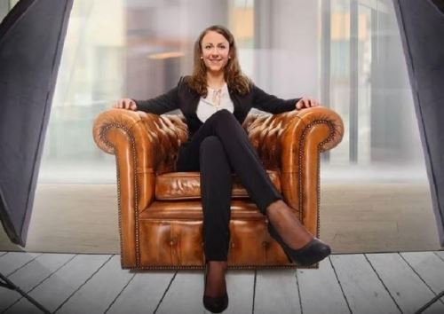 女性几月出世是赋有命