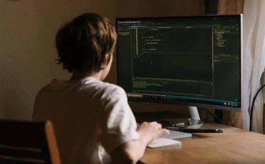 2026年3月12日阴历二月初三生男孩起什么姓名好 男孩霸气姓名