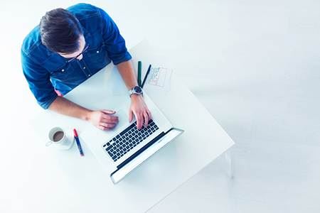 金命的男人戴什么最旺