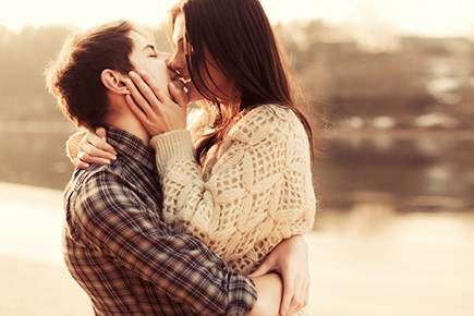 覆灯光命跟路旁土命配吗