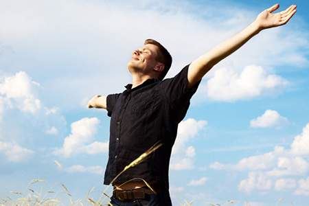 甲子日柱富有的条件