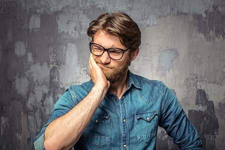 丙辰日柱的富有条件