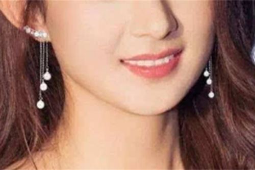 圆脸的女性命运好不