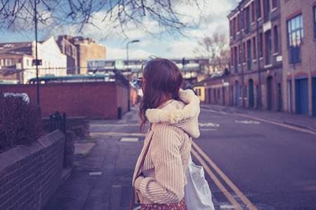 女人兔年出世人的命运