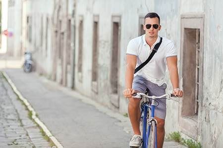 2006年出世属狗男2026年运势