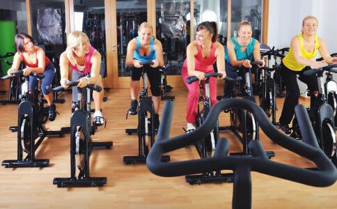 不出门的四大健身办法