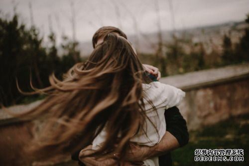 测你会觉得自己配不上女朋友吗