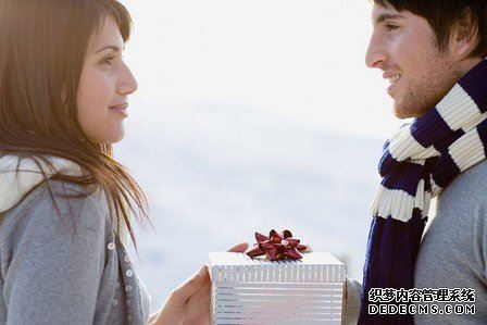 圣诞节送给男朋友什么礼物最好