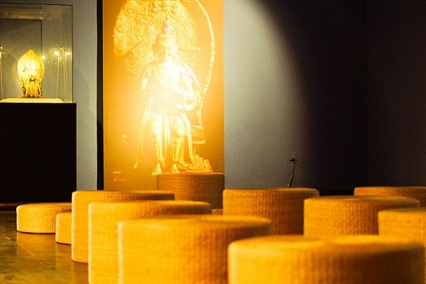 梦见佛光预示什么 梦见佛光有什么预兆