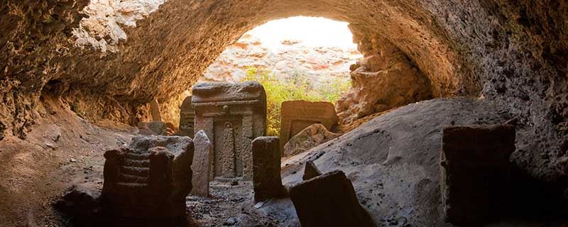 梦见地步有坟有什么征兆 梦到地步有坟什么意思
