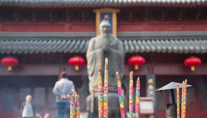 梦到和逝世的亲人吃饭预示什么 梦到和逝世的亲人吃饭什么意思