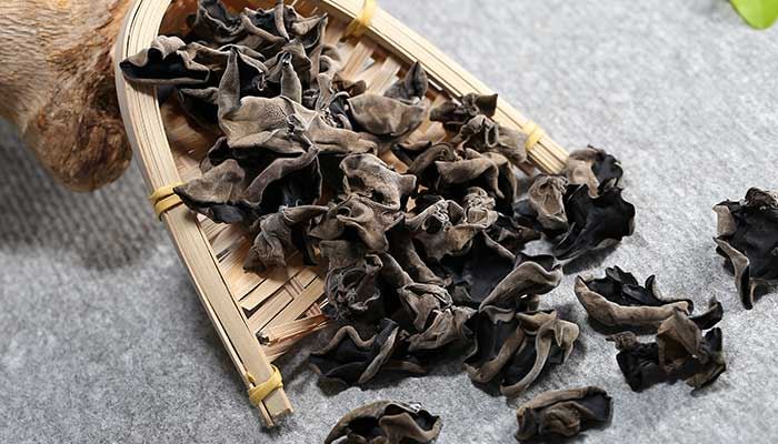 梦见吃木耳什么意思 梦见吃木耳有什么征兆